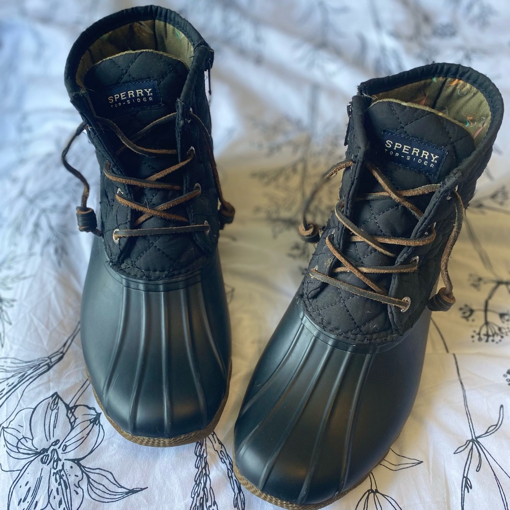 Sperry Women's Saltwater Quilted Duck Booties